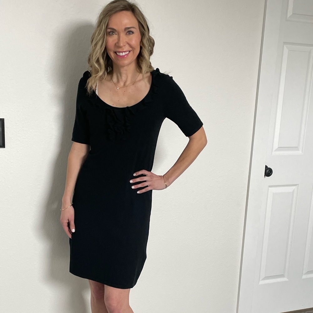 Anne Taylor Black Sheath Knit Mini Dress with 3/4 Sleeves and Scoop Neck